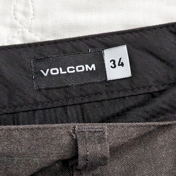 Mens Volcom Shorts 34 - Picture 3 of 4